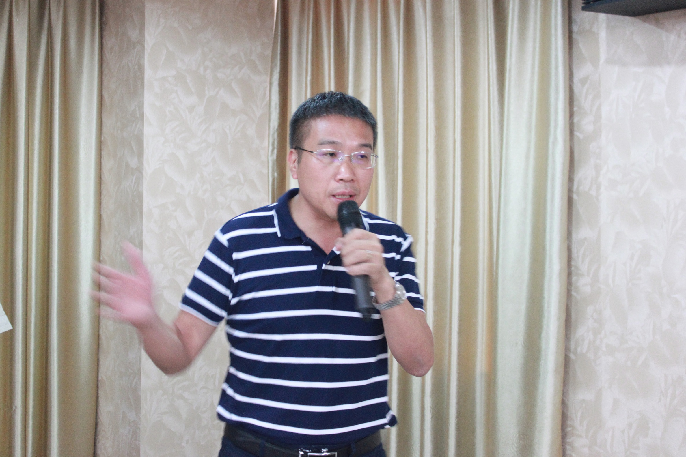 色婷婷AV一区二区三区之红樱桃