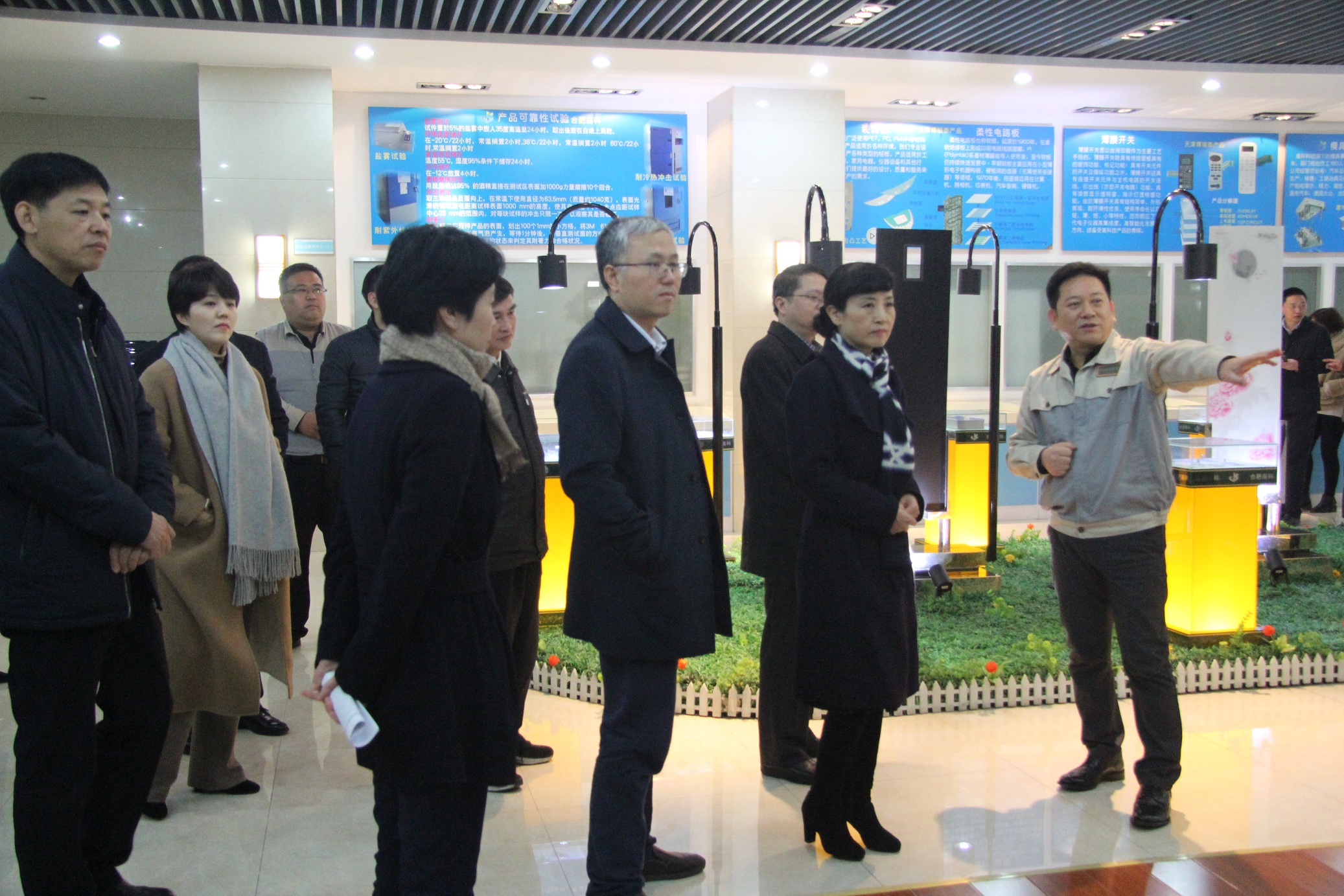 色婷婷AV一区二区三区之红樱桃