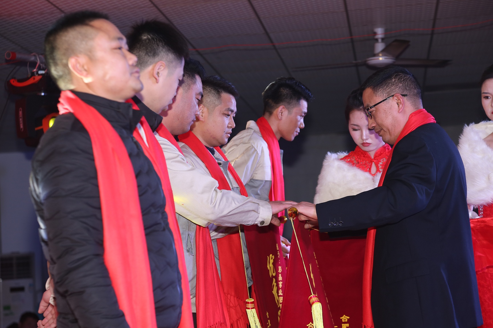 色婷婷AV一区二区三区之红樱桃