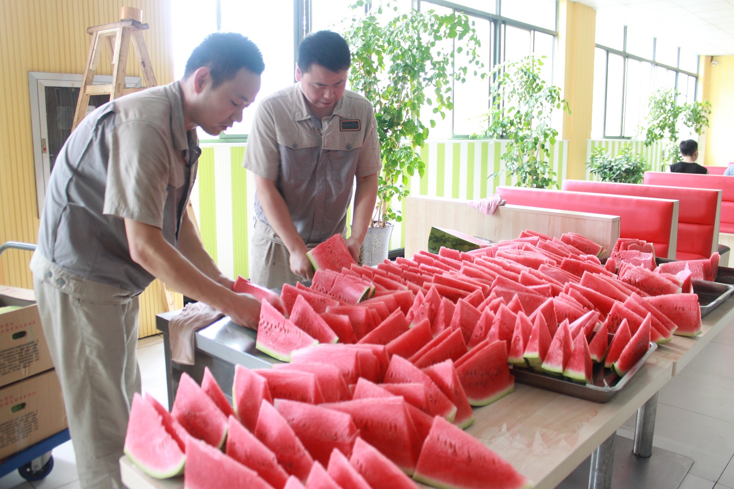 色婷婷AV一区二区三区之红樱桃